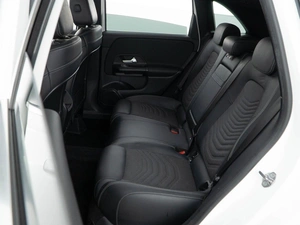 Хетчбэк Mercedes-benz B-класс 2020 года, 2185055 рублей, Москва
