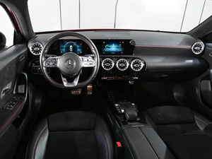 Хетчбэк Mercedes-benz A-класс 2018 года, 2499000 рублей, Аксай