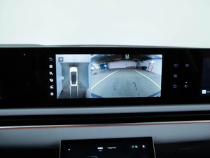 Седан Voyah Passion 2023 года, 3949050 рублей, Москва