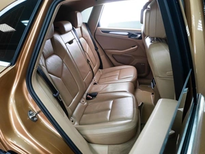 Внедорожник Porsche Macan S 2014 года, 2488070 рублей, Тюмень