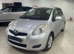 Хетчбэк Toyota Vitz 2008 года, 599000 рублей, Ачинск