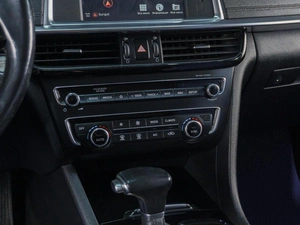 Седан Kia Optima 2019 года, 2299000 рублей, Сургут