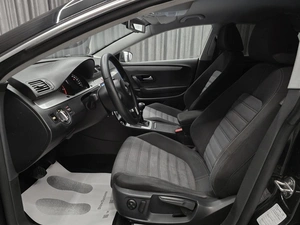 Седан Volkswagen Passat CC 2010 года, 879000 рублей, Красноярск