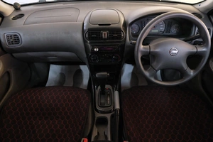 Седан Nissan Sunny 2004 года, 299000 рублей, Омск