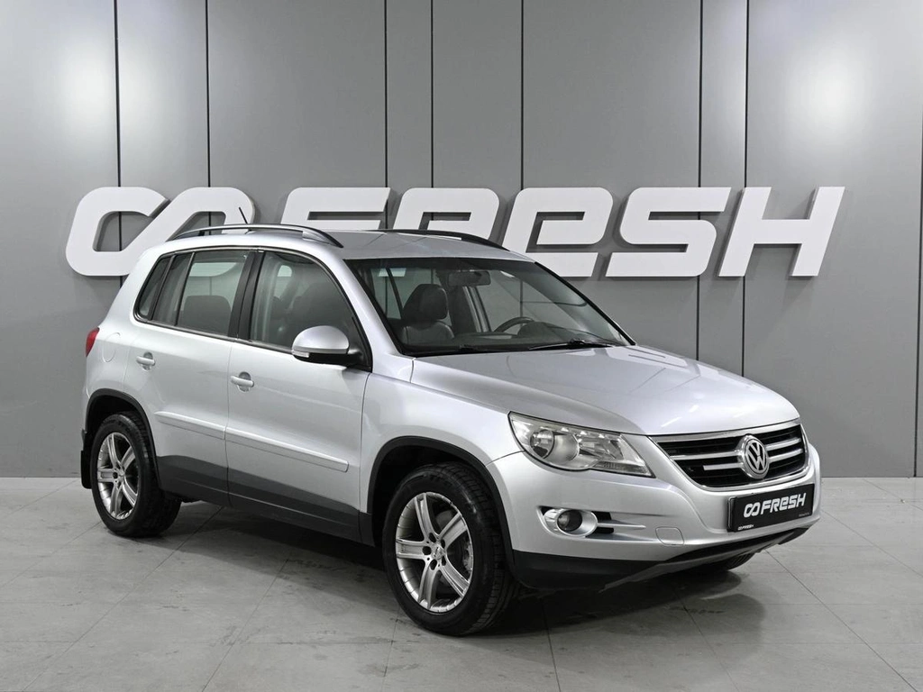 Внедорожник Volkswagen Tiguan 2010 года, 1239000 рублей, Ростов-на-Дону