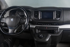 Минивэн Peugeot Traveller 2018 года, 3039000 рублей, Томск