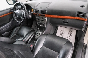 Седан Toyota Avensis 2008 года, 949000 рублей, Красноярск
