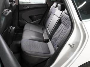 Седан Opel Astra 2013 года, 849000 рублей, Воронеж