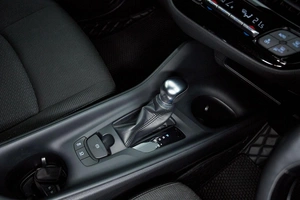 Внедорожник Toyota C-HR 2018 года, 2150000 рублей, Красноярск