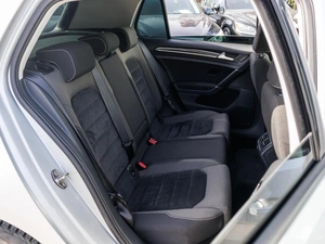 Хетчбэк Volkswagen Golf 2013 года, 1399000 рублей, Большой Сочи