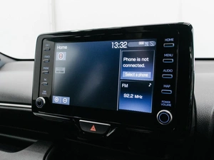 Хетчбэк Toyota Yaris 2020 года, 1500000 рублей, Красноярск
