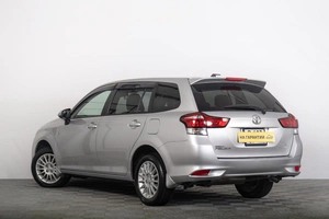 Универсал Toyota Corolla Fielder 2018 года, 1299000 рублей, Томск
