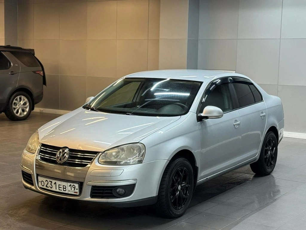 Седан Volkswagen Jetta 2008 года, 597000 рублей, Красноярск