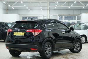 Внедорожник Honda Vezel 2017 года, 1859000 рублей, Омск