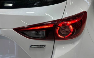 Хетчбэк Mazda Axela 2016 года, 1347000 рублей, Красноярск