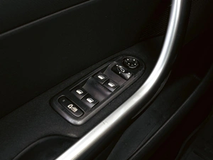 Хетчбэк Peugeot 308 2012 года, 680000 рублей, Краснодар