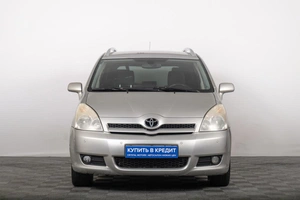 Минивэн Toyota Corolla Verso 2005 года, 669000 рублей, Томск