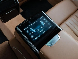 Седан Hongqi H9 2023 года, 3940000 рублей, Тюмень