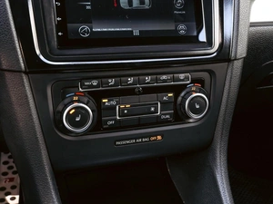 Хетчбэк Volkswagen Golf 2009 года, 930000 рублей, Краснодар