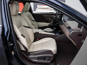 Седан Lexus ES 2018 года, 2940000 рублей, Краснодар