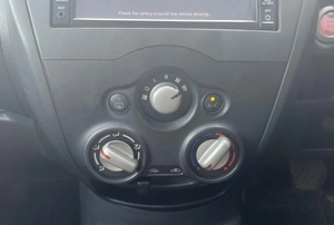 Хетчбэк Nissan Note 2016 года, 900000 рублей, Солонцы