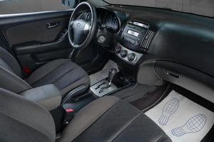 Седан Hyundai Elantra 2010 года, 679000 рублей, Тюмень