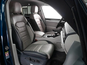 Внедорожник Volkswagen Touareg 2019 года, 5999000 рублей, Тюмень