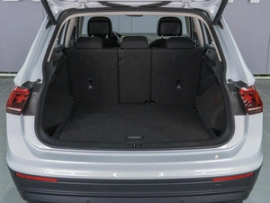 Внедорожник Volkswagen Tiguan 2018 года, 2799000 рублей, Сургут