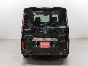 Минивэн Honda Stepwgn 2017 года, 2100000 рублей, Красноярск
