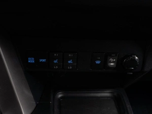 Внедорожник Toyota RAV4 2019 года, 2829000 рублей, Тюмень