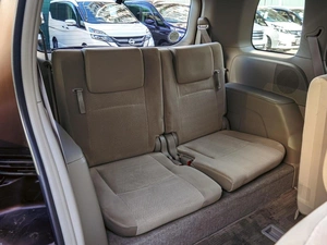 Минивэн Toyota Isis 2015 года, 1190000 рублей, Краснодар