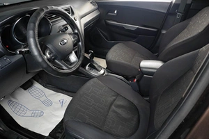 Седан Kia Rio 2014 года, 899000 рублей, Тюмень