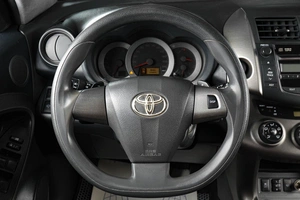 Внедорожник Toyota RAV4 2010 года, 1159000 рублей, Тюмень