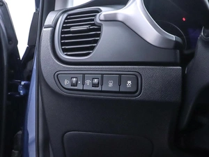 Хетчбэк Kia Rio X 2021 года, 1860000 рублей, Красноярск