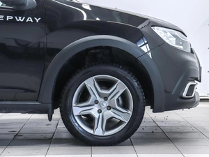 Седан Renault Logan 2019 года, 989000 рублей, Красноярск