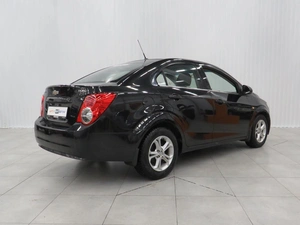 Седан Chevrolet Aveo 2014 года, 640000 рублей, Калуга