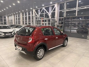 Хэтчбек Renault Sandero 2013 года, 795000 рублей, Орёл