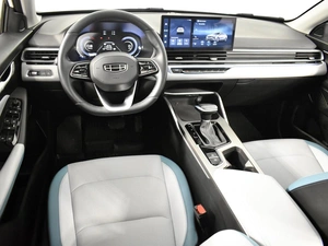 Седан Geely Emgrand 2023 года, 1724200 рублей, Казань