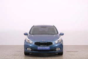Хетчбэк Kia Ceed 2013 года, 1299000 рублей, Омск