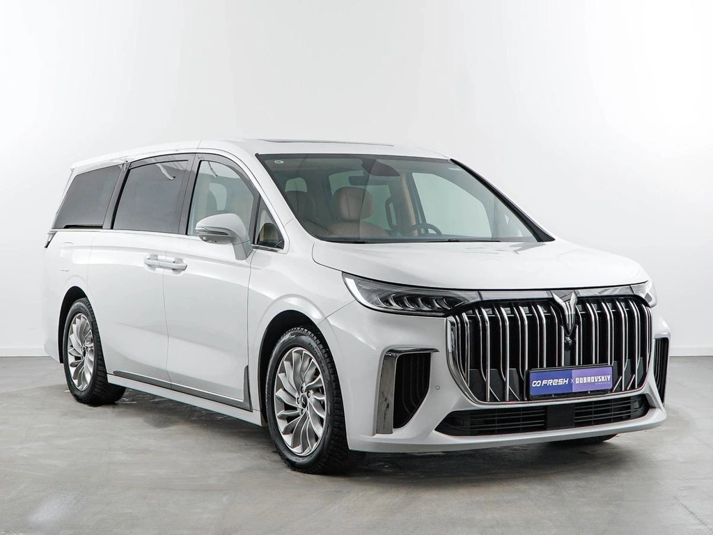 Минивэн Voyah Dream 2023 года, 5987077 рублей, Москва