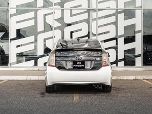 Лифтбек Toyota Prius 2012 года, 1210000 рублей, Краснодар