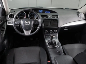 Хетчбэк Mazda 3 2011 года, 799000 рублей, Тюмень