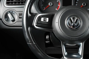 Седан Volkswagen Polo 2020 года, 1629000 рублей, Тюмень