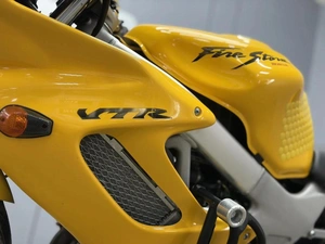 Honda VTR 1000 1999 года, 510000 рублей, Омск