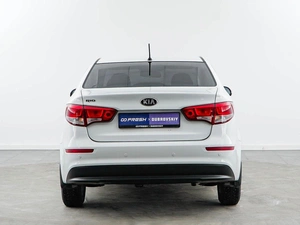 Седан Kia Rio 2015 года, 1299999 рублей, Москва