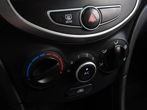Седан Hyundai Solaris 2013 года, 699000 рублей, Воронеж