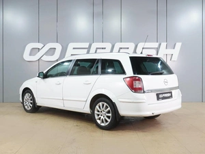 Универсал Opel Astra 2010 года, 699000 рублей, Воронеж
