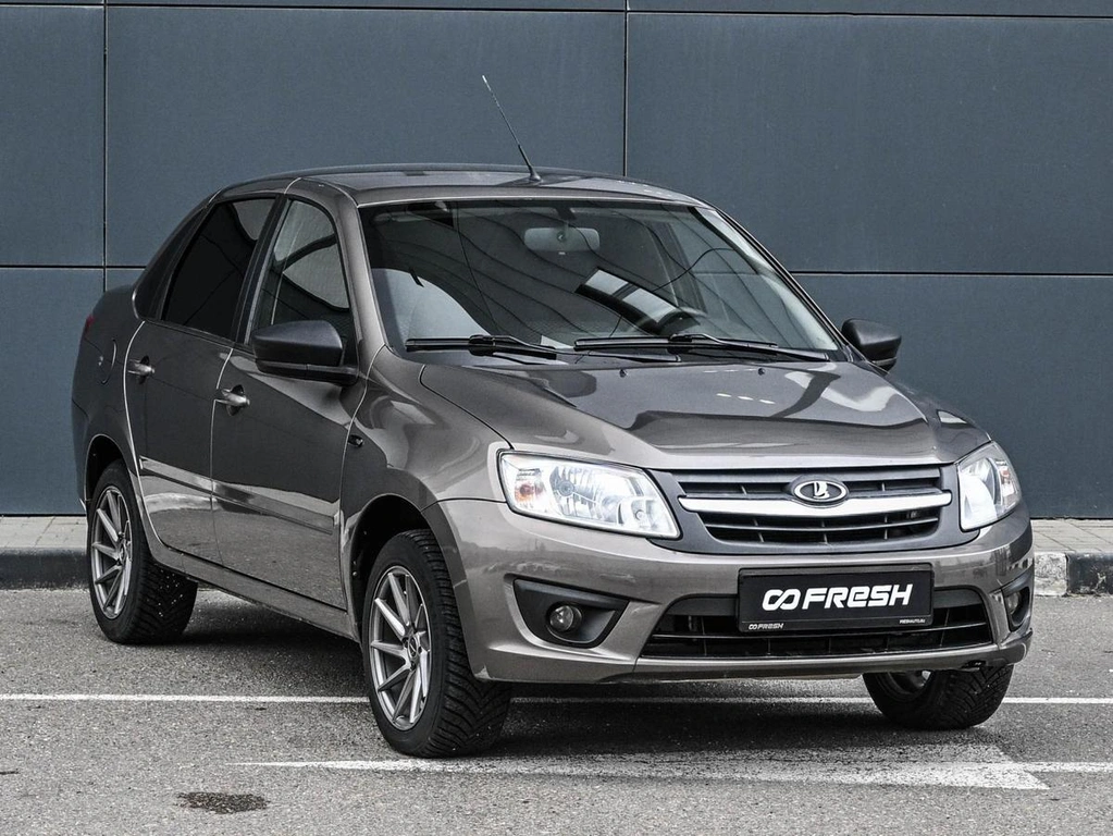 Седан ВАЗ (LADA) Granta 2017 года, 674000 рублей, Кирилловка