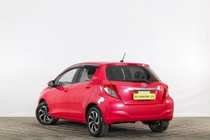 Хетчбэк Toyota Vitz 2012 года, 1069000 рублей, Тюмень