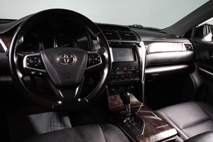 Седан Toyota Camry 2015 года, 2099000 рублей, Сургут